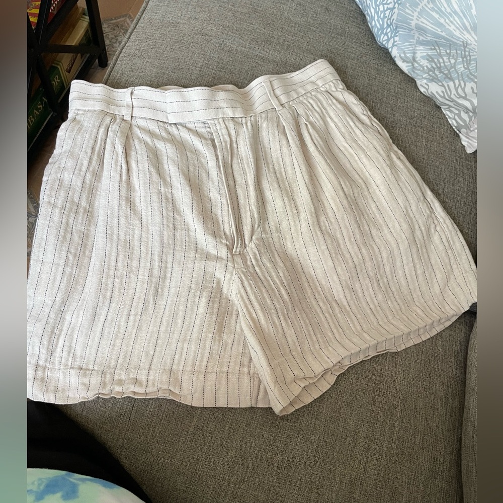 Banana Republic Herringbone blue pinstripe Oatmeal paperbag Linen blend Shorts